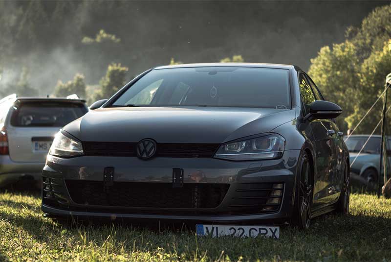 Volkswagen Golf 5-door - Car Tender